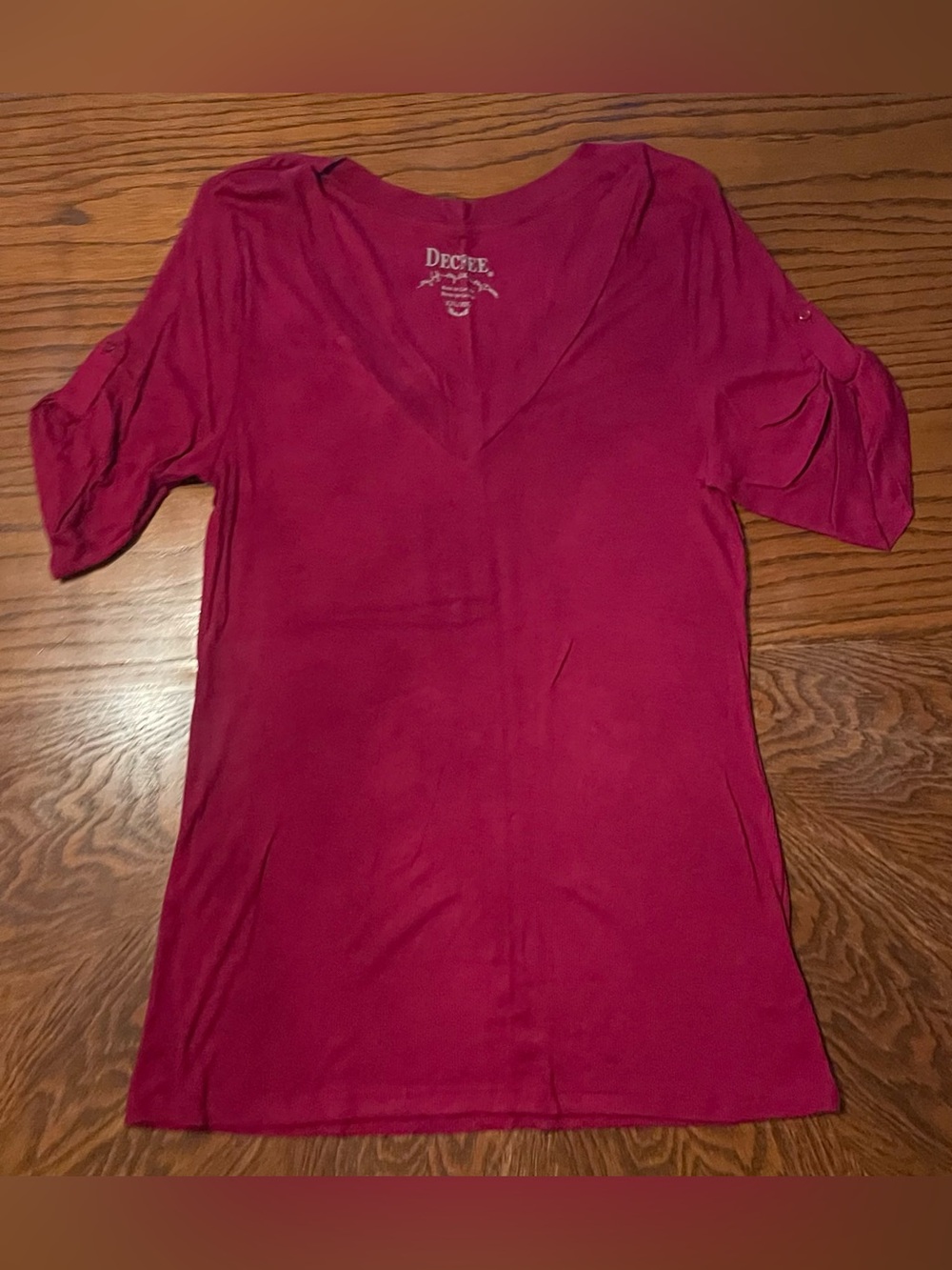 Decree V-Neck Elbow Sleeve Top in Raspberry- Size XXL